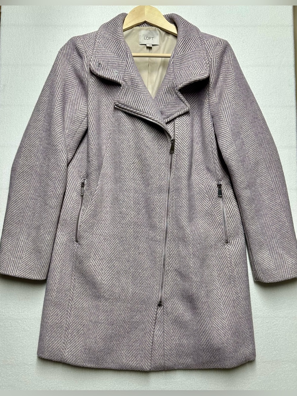 LOFT Herringbone Wool Blend Asymmetrical Zip Coat Women’s S – Gray Lavender